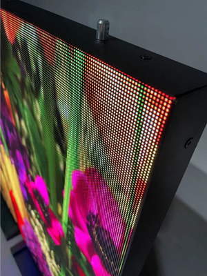 Fenster-Anzeigen-Zeichen 3840 P2.5 LED erneuern die Werbung des Bildschirms