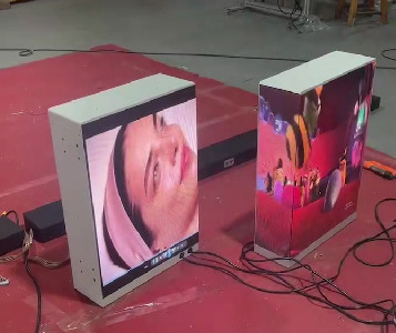 Der Schaukasten-Werbungs-P2RGB Innen-LED Videowand Kreuzspulmaschinen-der Anzeigen-mit Videoprozessor