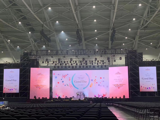Konferenzsaal SMD2121 LED-Anzeige P2.5 mit 3840 erneuern