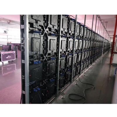 Farbenreicher Innenmiet-LED Schirm 128x128 P3.91 punktiert CER Stadium geführte Wand